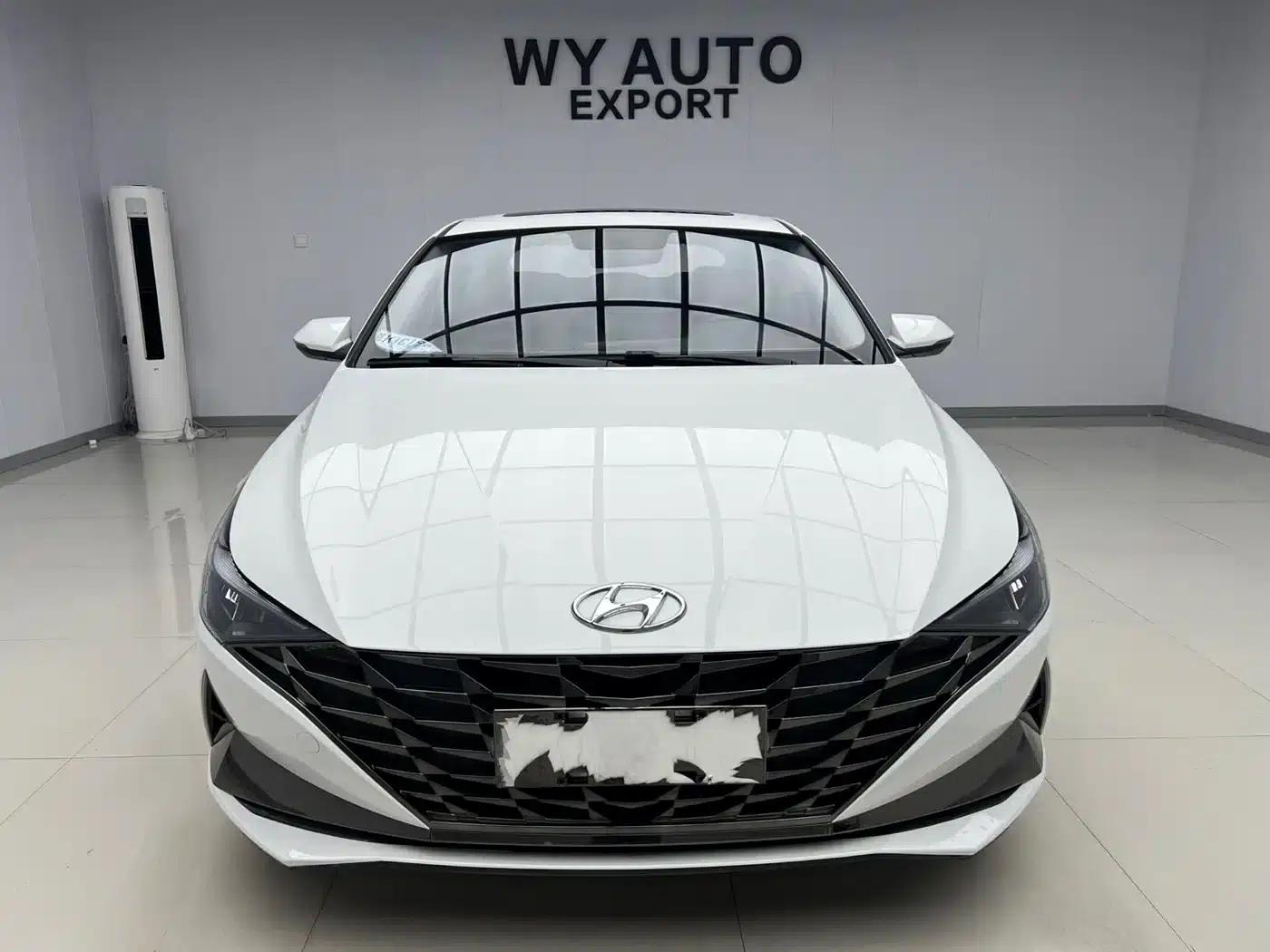 Hyundai Elantra 2022 1.5L CVT GLX Elite Edition — миниатюра 2