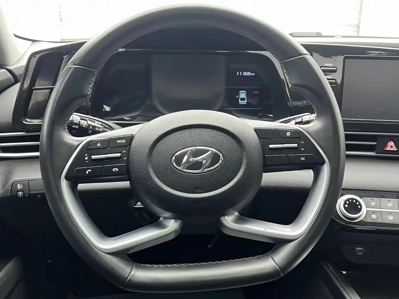 Hyundai Elantra 2022 1.5L CVT GLX Elite Edition — миниатюра 15