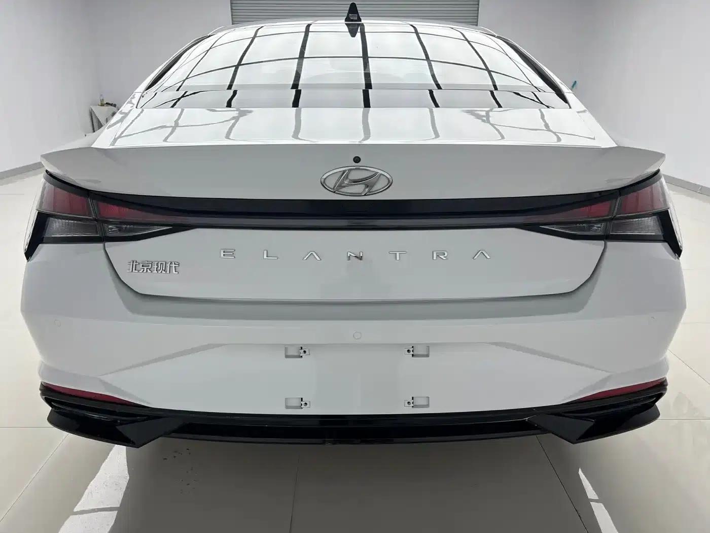 Hyundai Elantra 2022 1.5L CVT GLX Elite Edition — миниатюра 5