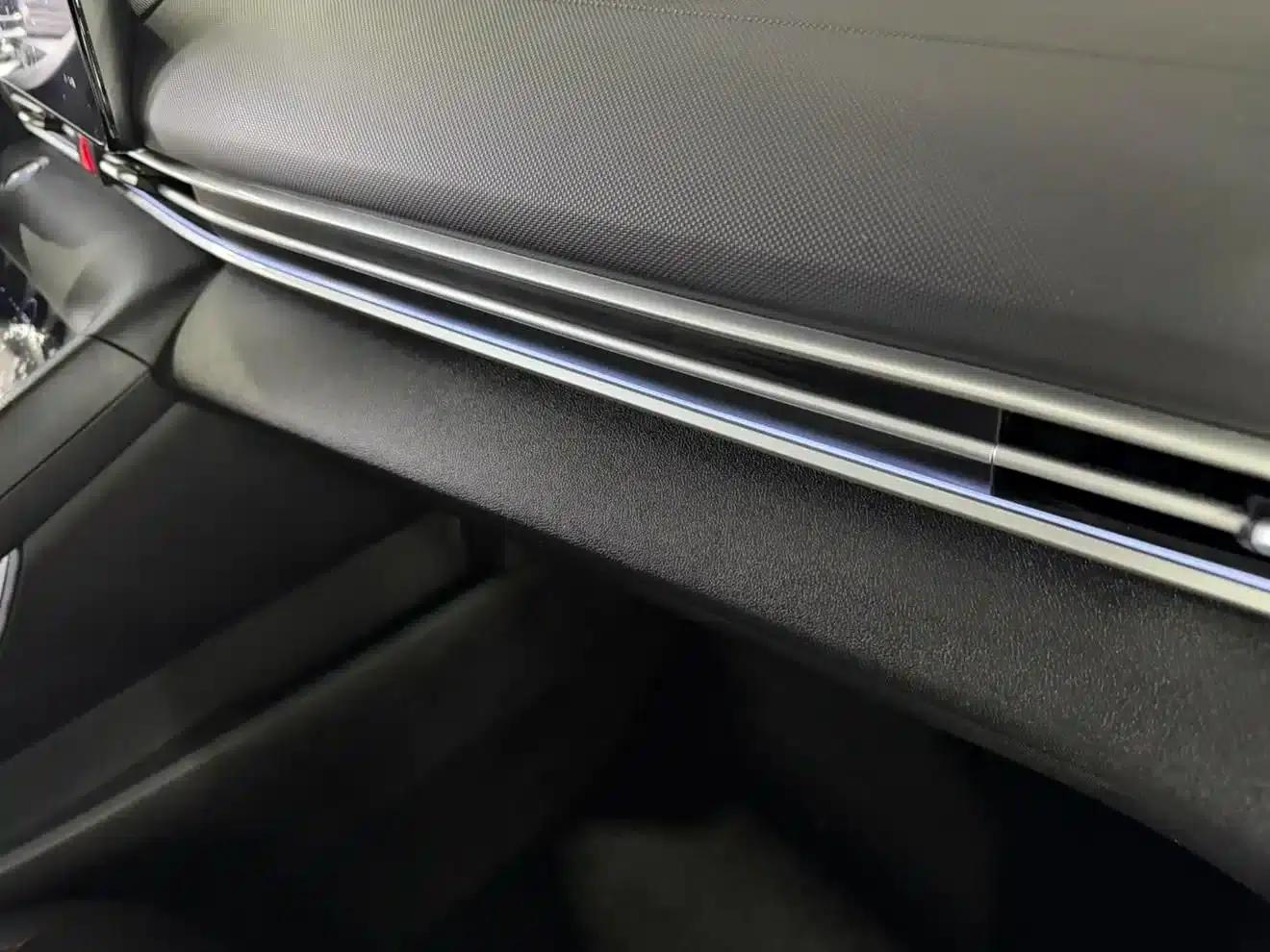 Hyundai Elantra 2022 1.5L CVT 20th Anniversary Edition — миниатюра 13