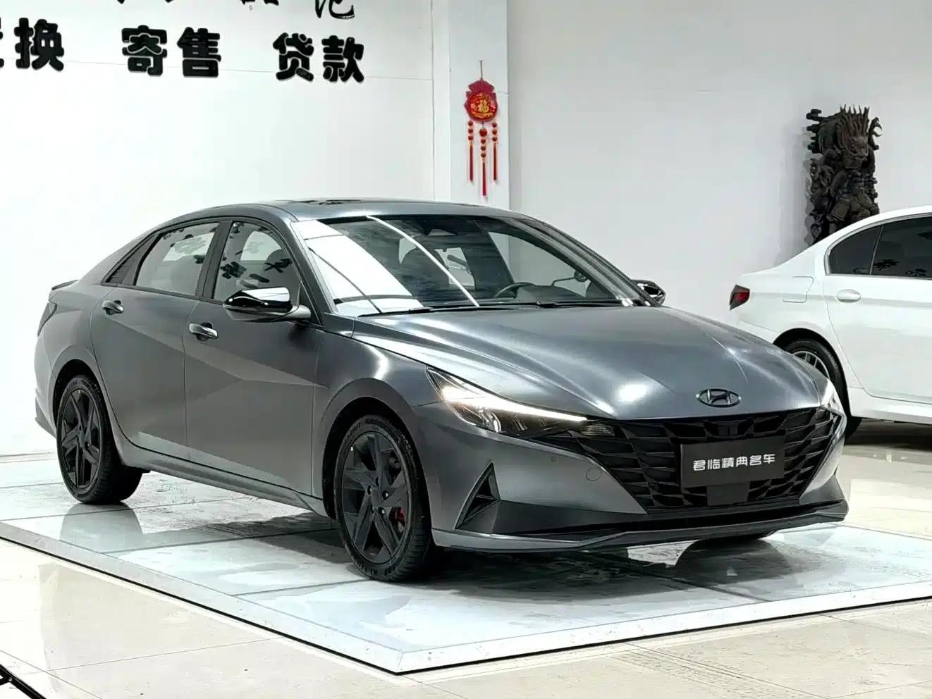 Hyundai Elantra 2022 1.5L CVT 20th Anniversary Edition — миниатюра 3