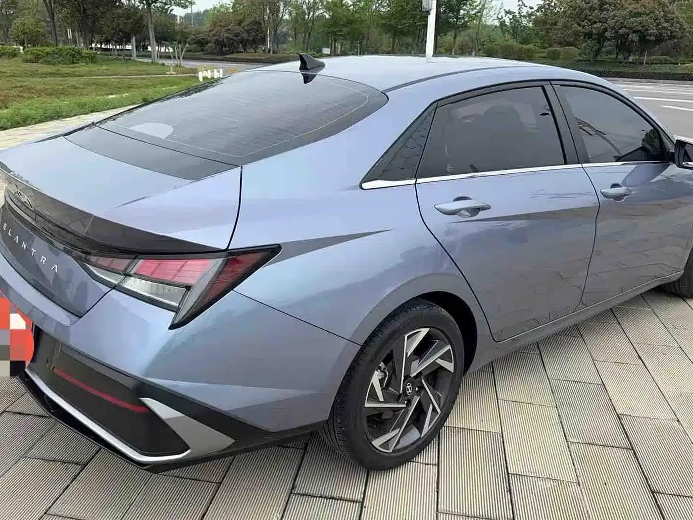 Hyundai Elantra 2022 1.5L CVT GLX Elite Edition — миниатюра 3