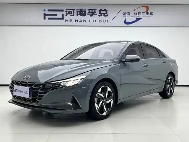 Hyundai Elantra 2022 1.5L CVT LUX Premium Edition