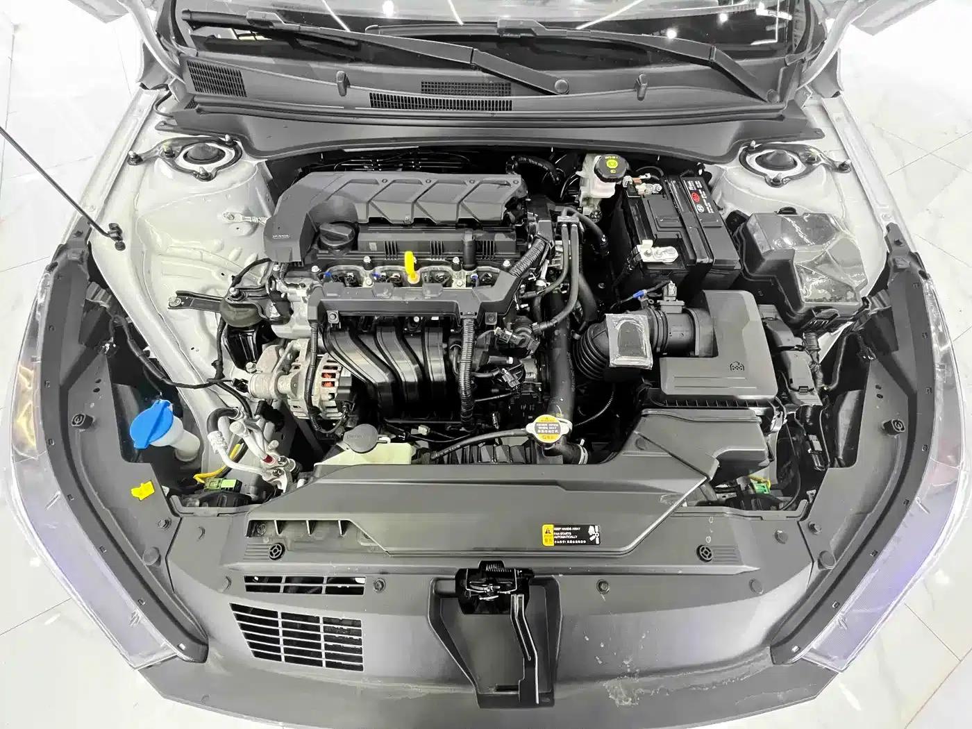 2023 Hyundai Elantra 1.5L CVT GLS Leading Edition — миниатюра 19