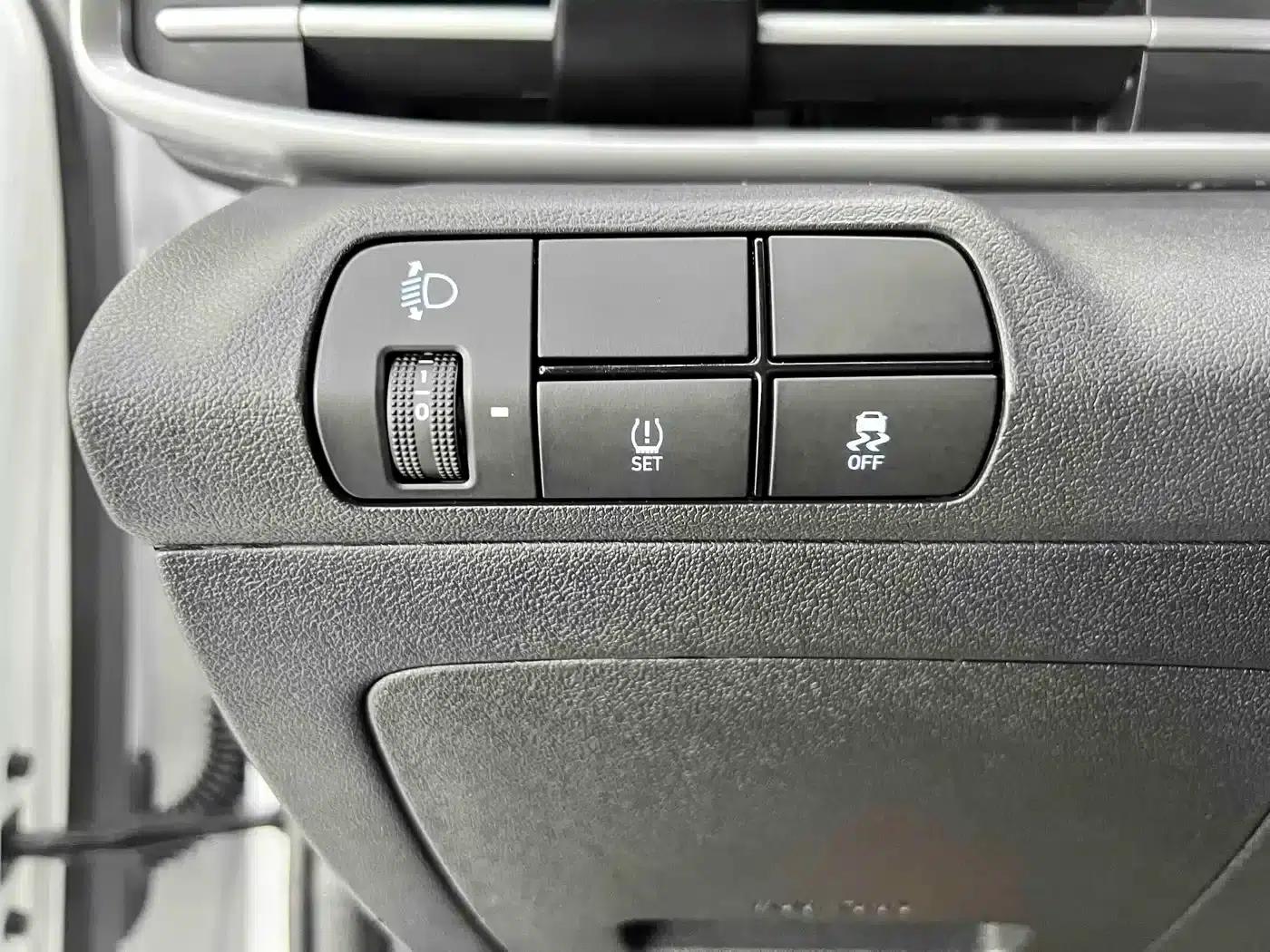 2023 Hyundai Elantra 1.5L CVT GLS Leading Edition — миниатюра 8