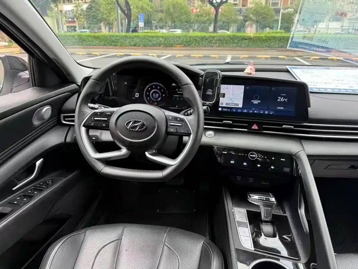 Hyundai Elantra 2022 1.5L CVT GLX Elite Edition — миниатюра 9