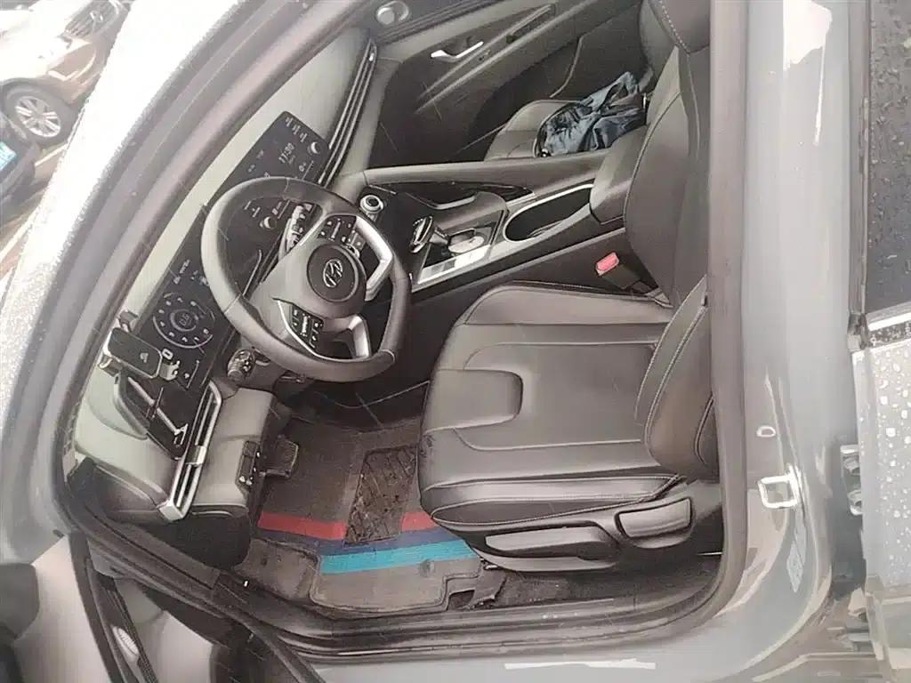 Hyundai Elantra 2022 1.5L CVT GLX Elite Edition — миниатюра 16