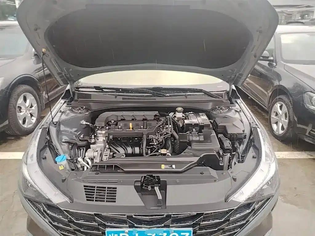 Hyundai Elantra 2022 1.5L CVT GLX Elite Edition — миниатюра 20