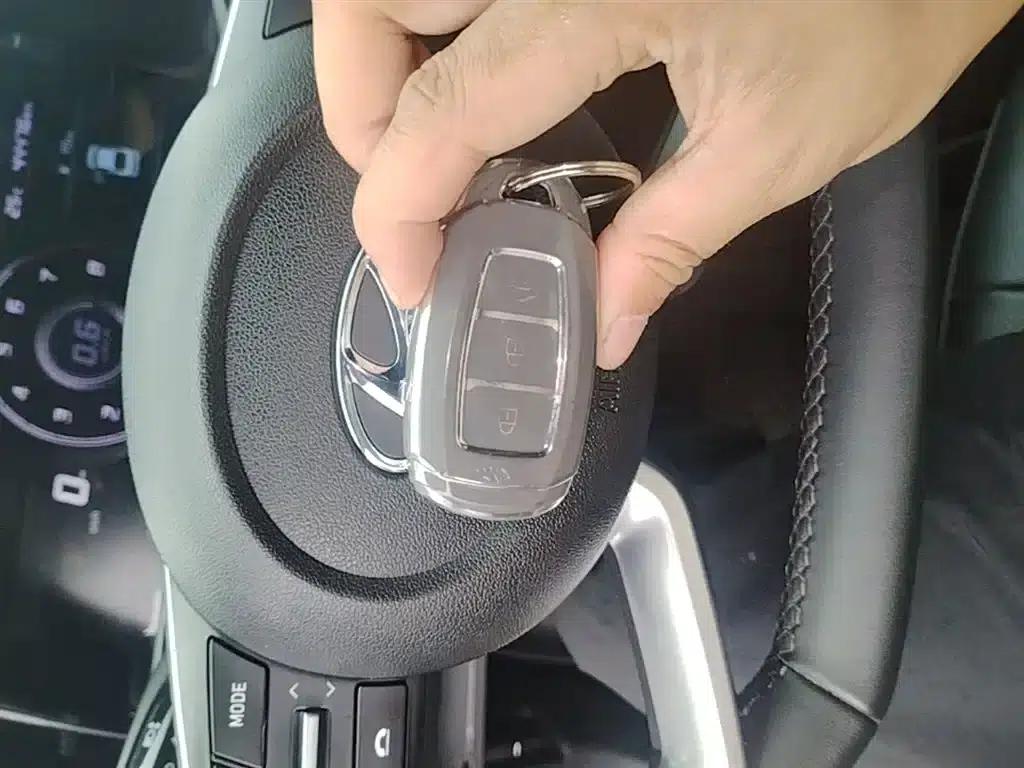 Hyundai Elantra 2022 1.5L CVT GLX Elite Edition — миниатюра 9