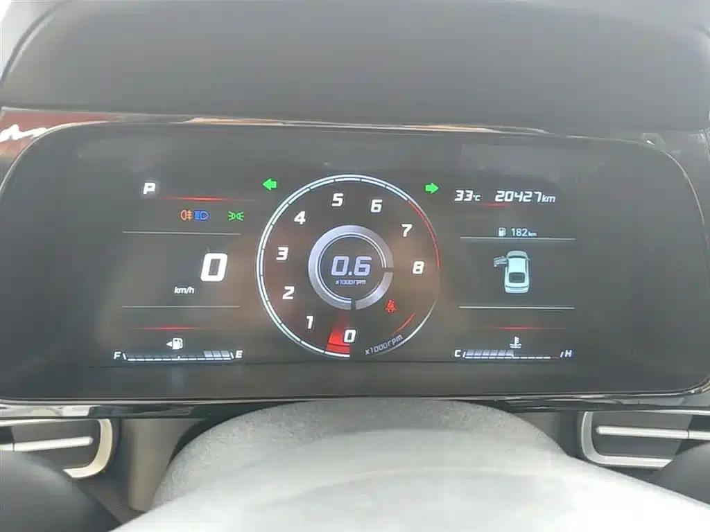 Hyundai Elantra 2022 1.5L CVT GLX Elite Edition — миниатюра 12