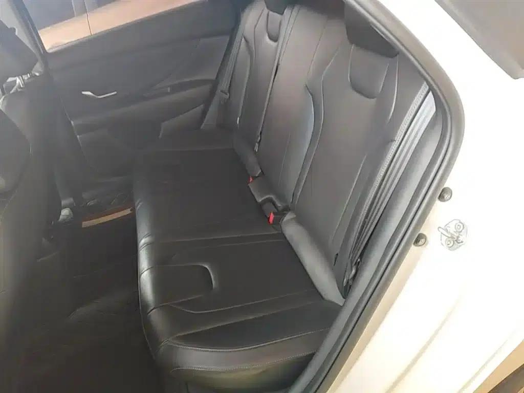 Hyundai Elantra 2022 1.5L CVT GLX Elite Edition — миниатюра 17