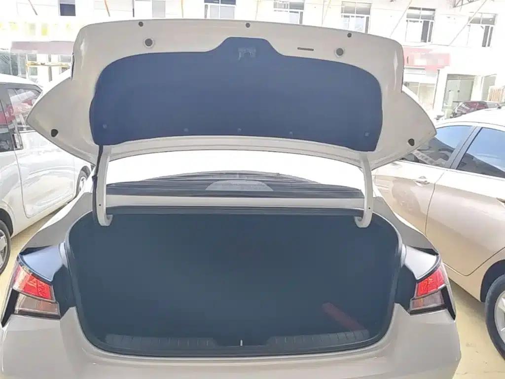 Hyundai Elantra 2022 1.5L CVT GLX Elite Edition — миниатюра 19