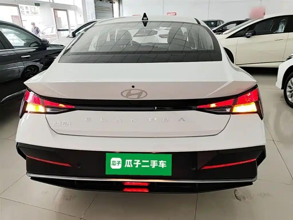 Hyundai Elantra 2023 1.5L CVT GLX Elite Edition — миниатюра 5
