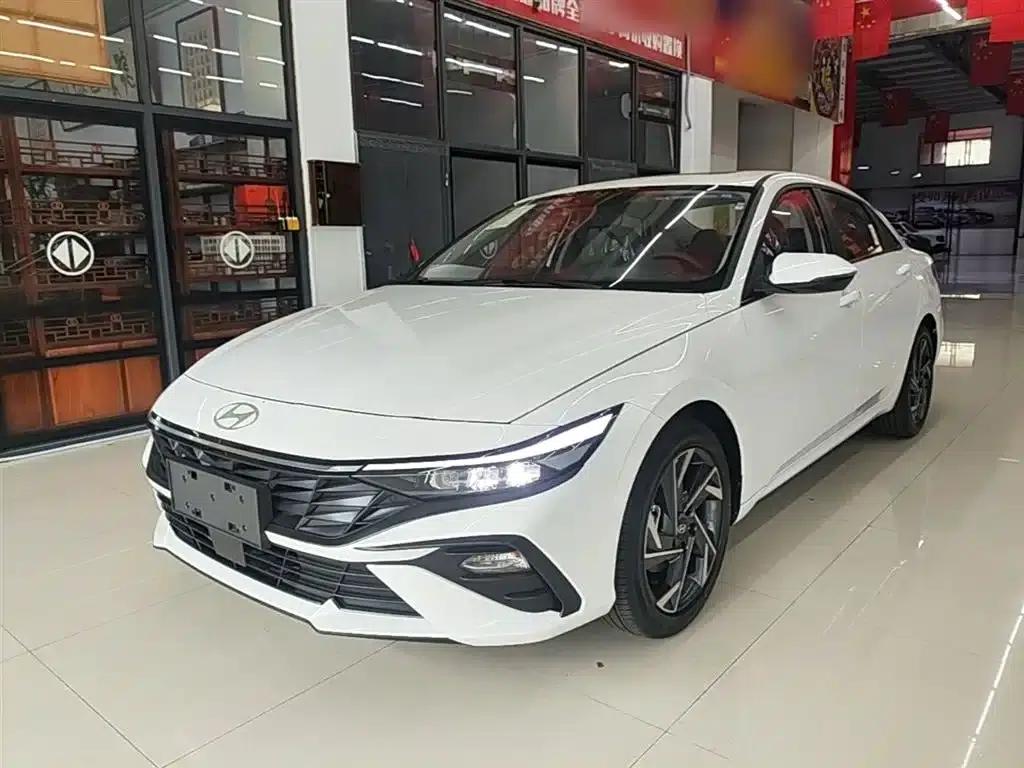 Hyundai Elantra 2023 1.5L CVT GLX Elite Edition — миниатюра 2