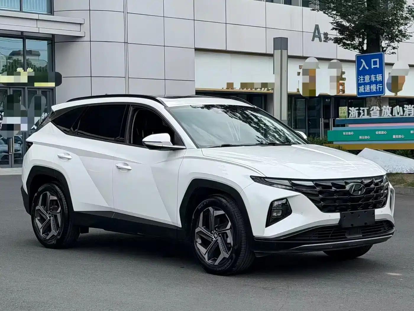 2023 Tucson L 1.5T Automatic 2WD LUX Premium Edition — миниатюра 3