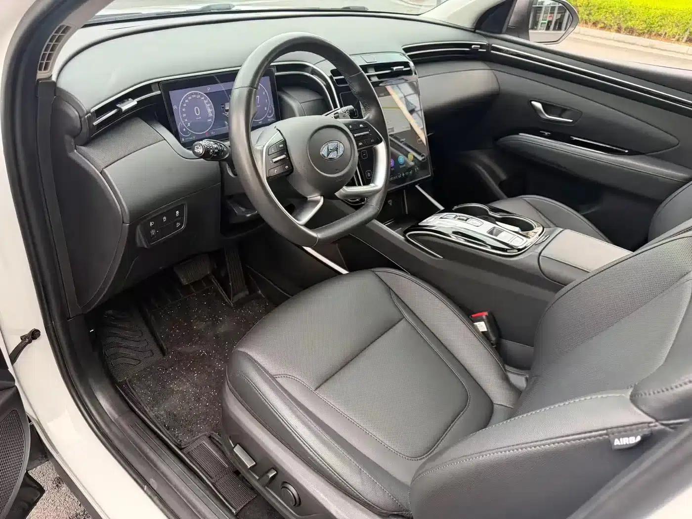 2023 Tucson L 1.5T Automatic 2WD LUX Premium Edition — миниатюра 4