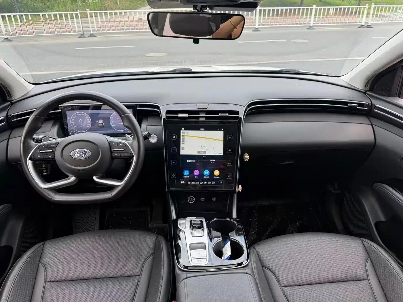 2023 Tucson L 1.5T Automatic 2WD LUX Premium Edition — миниатюра 6
