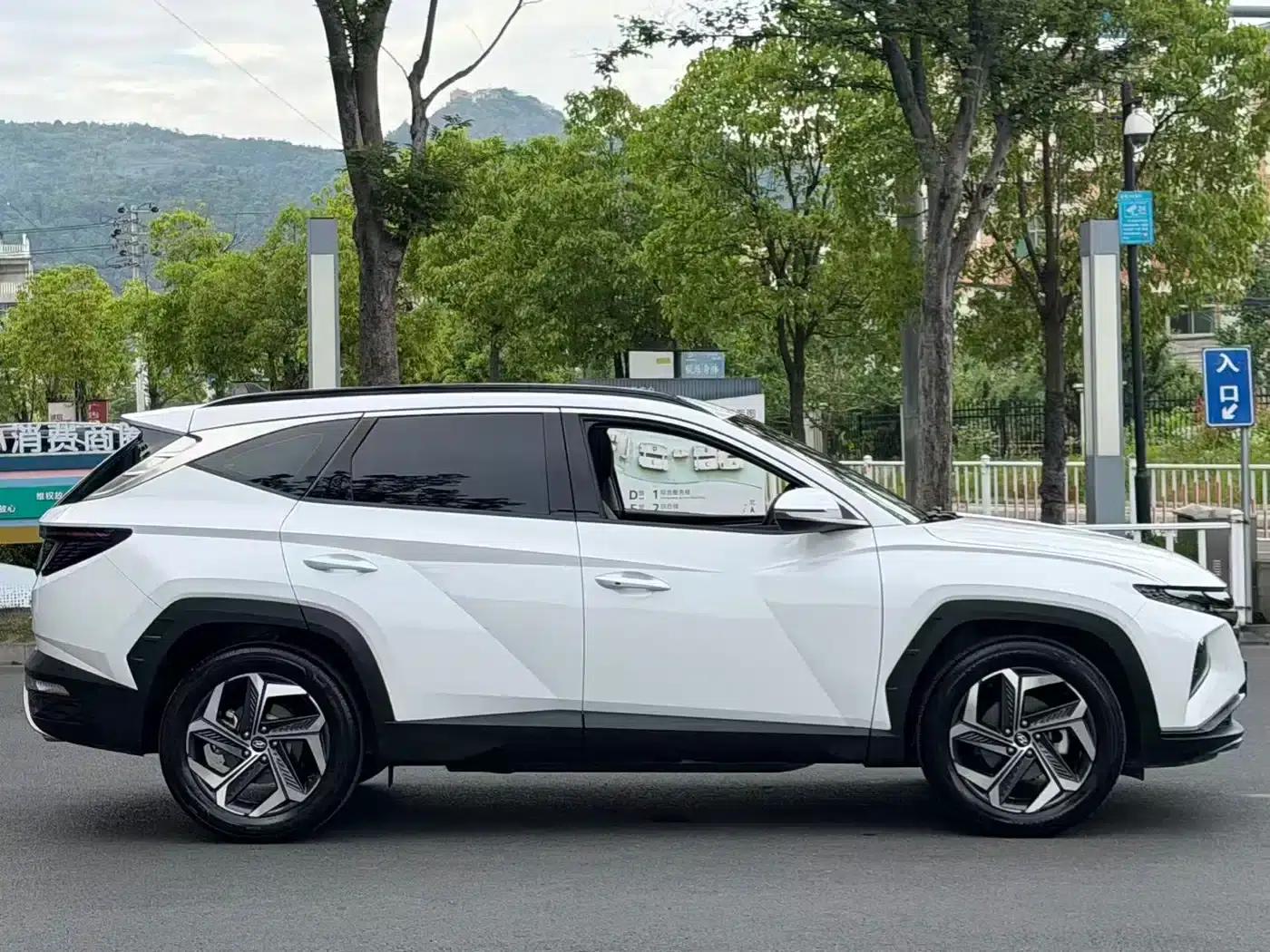 2023 Tucson L 1.5T Automatic 2WD LUX Premium Edition — миниатюра 10