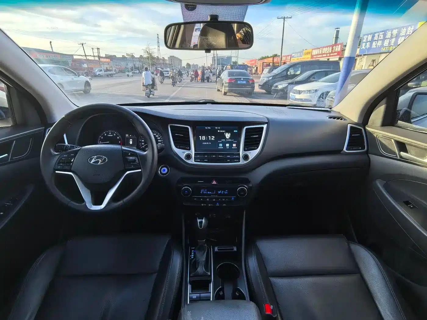 Tucson 2015 1.6T Dual-Clutch Two-Wheel Drive Intelligent Model — миниатюра 10