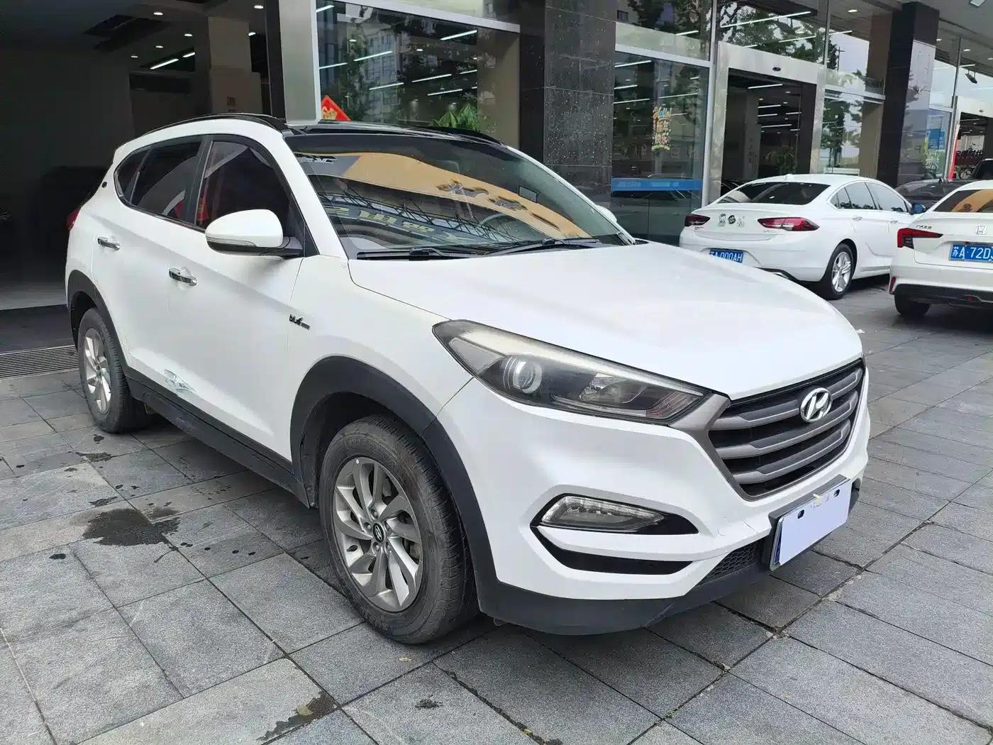 Tucson 2018 1.6T Dual-Clutch Two-Wheel Drive 15th Anniversary Special Edition — миниатюра 2