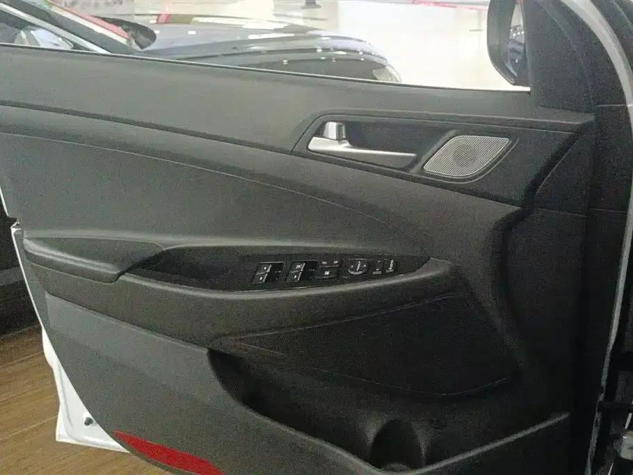 Tucson 2019 280TGDi Dual-Clutch Two-Wheel Drive Intelligent Edition (China VI Emission Standard) — миниатюра 7