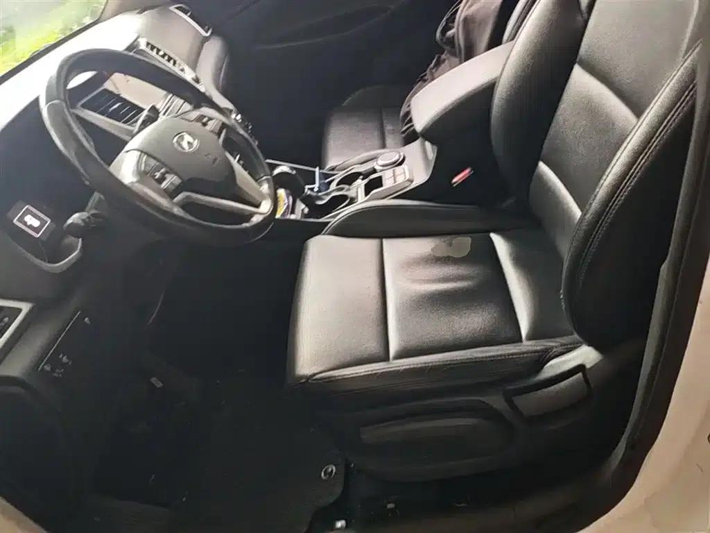 Tucson 2015 1.6T Dual-Clutch Two-Wheel Drive Intelligent Model — миниатюра 15