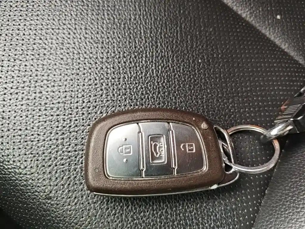 Tucson 2015 1.6T Dual-Clutch Two-Wheel Drive Intelligent Model — миниатюра 9