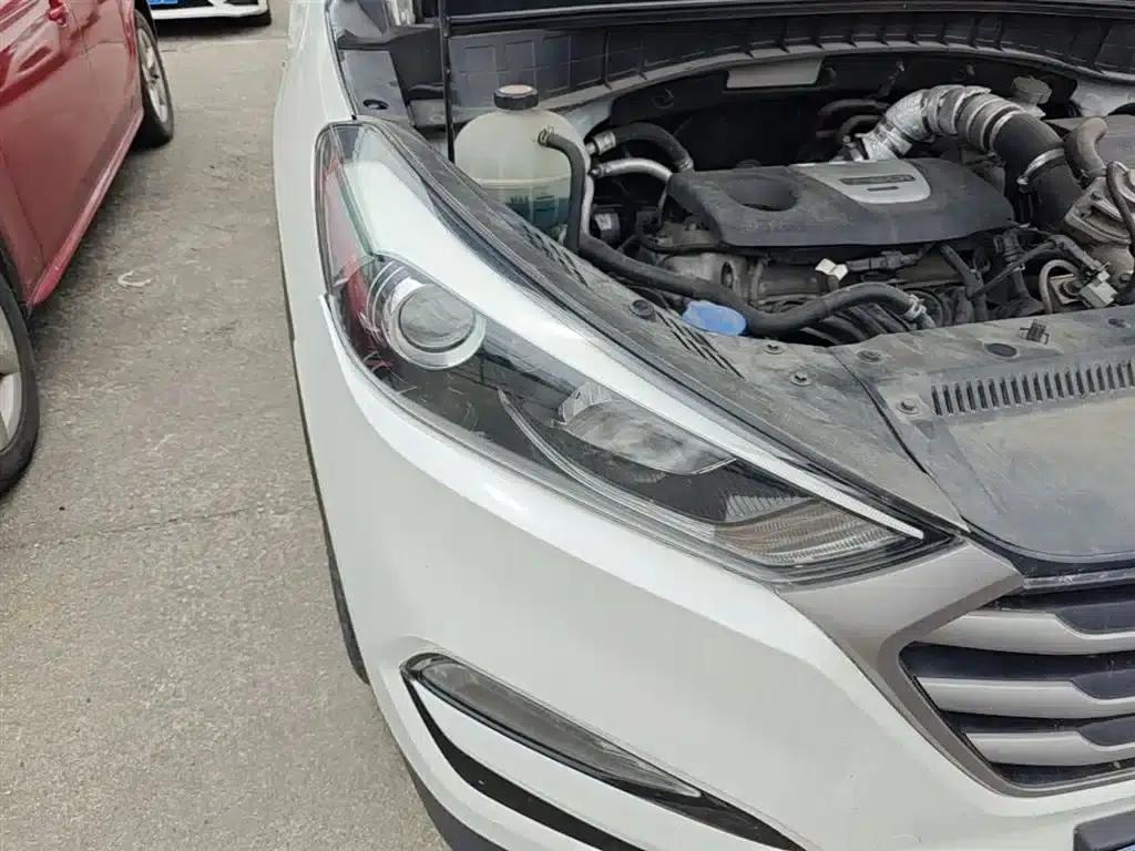 Tucson 2015 1.6T Dual-Clutch Two-Wheel Drive Intelligent Model — миниатюра 13