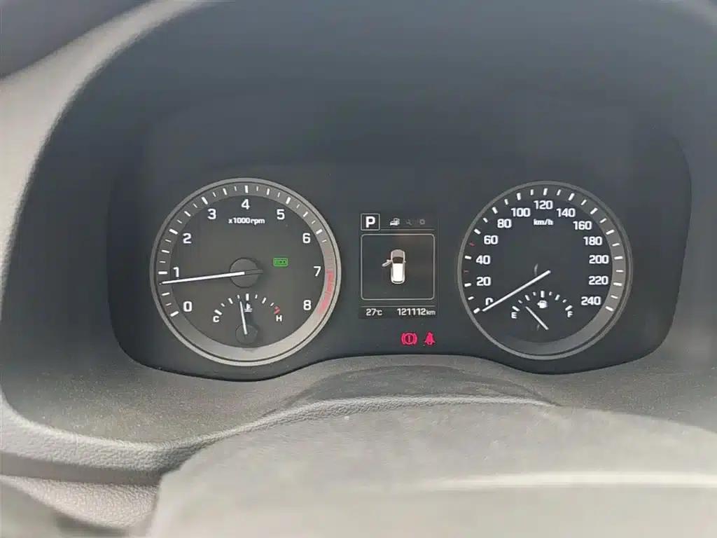 Tucson 2015 1.6T Dual-Clutch Two-Wheel Drive Intelligent Model — миниатюра 18