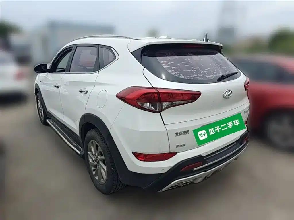 Tucson 2015 1.6T Dual-Clutch Two-Wheel Drive Intelligent Model — миниатюра 9