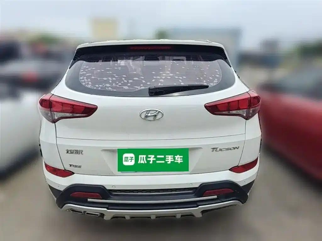 Tucson 2015 1.6T Dual-Clutch Two-Wheel Drive Intelligent Model — миниатюра 10