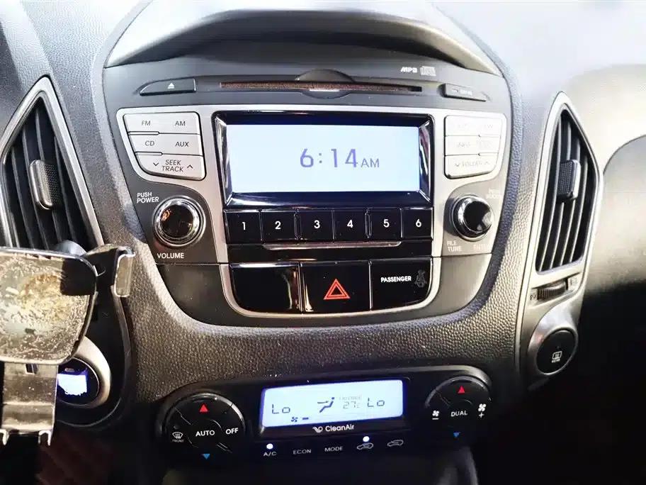 Beijing Hyundai ix35 2013 2.0L Automatic 2WD Smart GLS (National V Emission Standard) — миниатюра 17