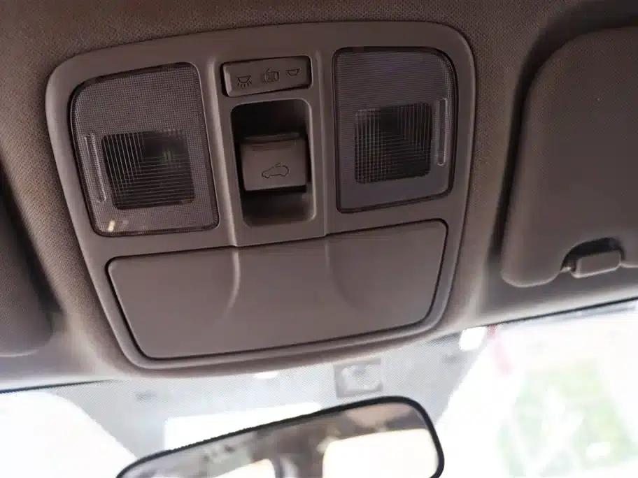 Beijing Hyundai ix35 2013 2.0L Automatic 2WD Smart GLS (National V Emission Standard) — миниатюра 18