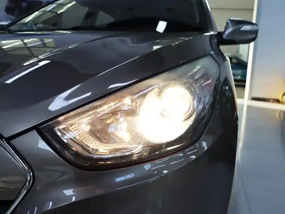 Beijing Hyundai ix35 2013 2.0L Automatic 2WD Smart GLS (National V Emission Standard) — миниатюра 24