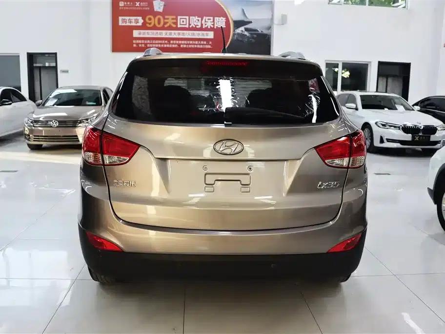 Beijing Hyundai ix35 2013 2.0L Automatic 2WD Smart GLS (National V Emission Standard) — миниатюра 8