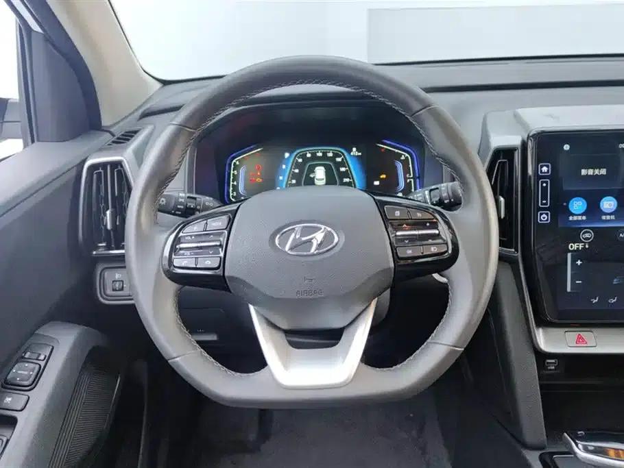Beijing Hyundai ix35 2021 2.0L Automatic 2WD GLS Leading Edition — миниатюра 15