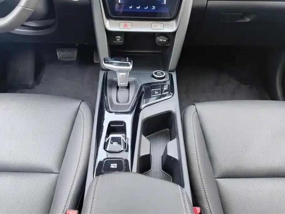 Beijing Hyundai ix35 2021 2.0L Automatic 2WD GLS Leading Edition — миниатюра 16