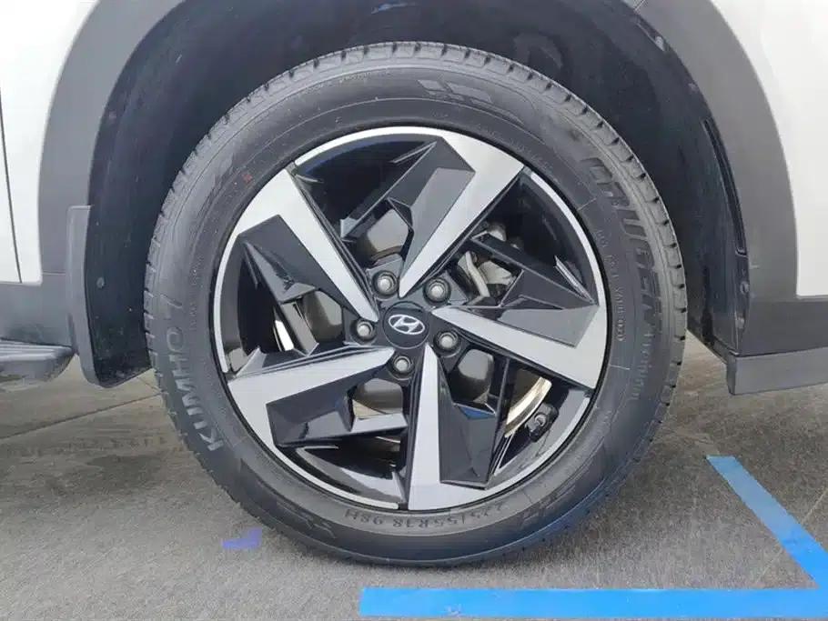Beijing Hyundai ix35 2021 2.0L Automatic 2WD GLS Leading Edition — миниатюра 6