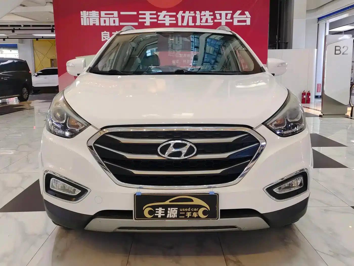 Beijing Hyundai ix35 2015 2.0L Automatic 2WD Smart Model (National IV Emission Standard) — миниатюра 2