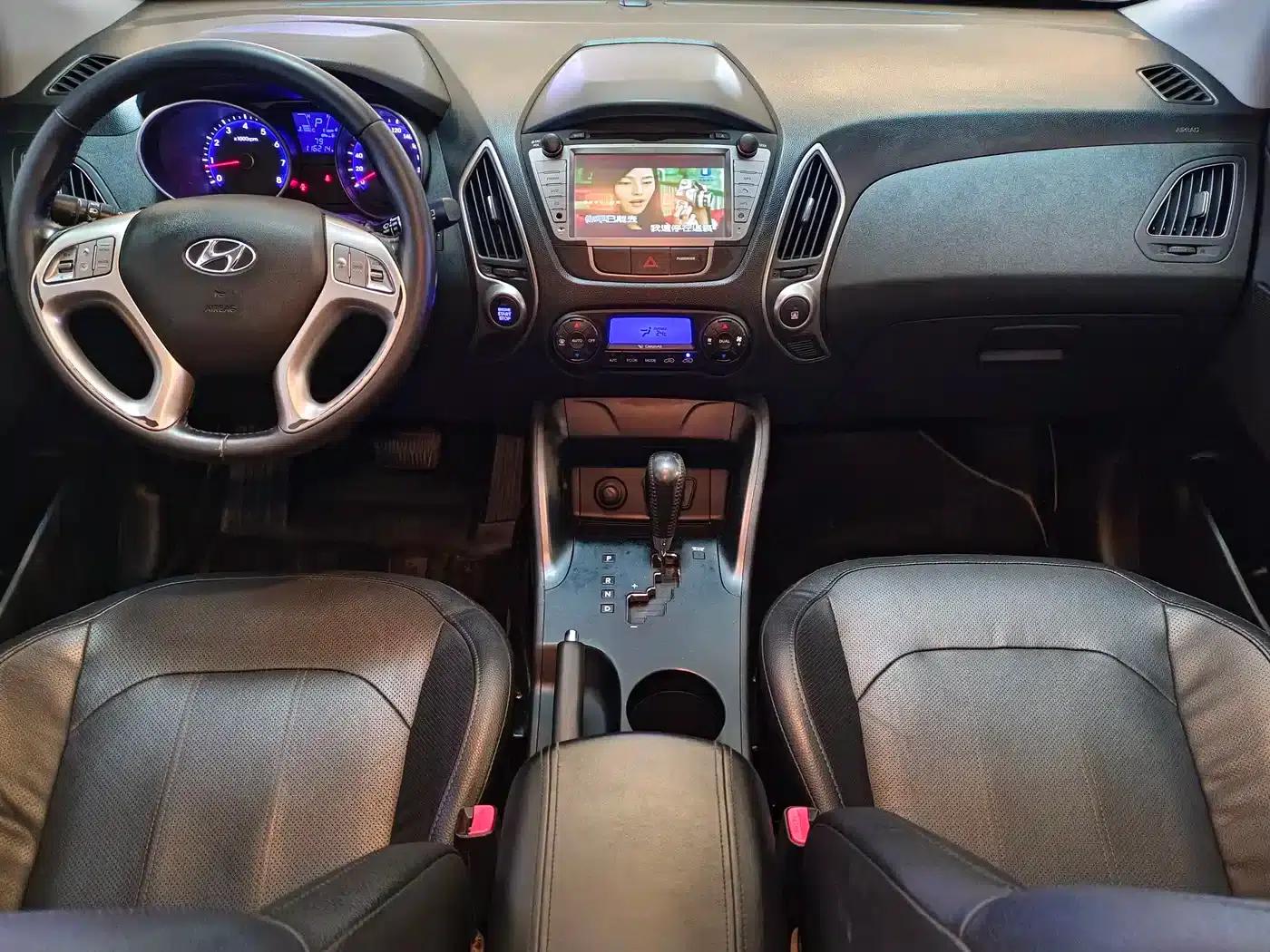 Beijing Hyundai ix35 2015 2.0L Automatic 2WD Smart Model (National IV Emission Standard) — миниатюра 13