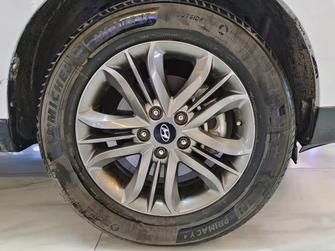 Beijing Hyundai ix35 2015 2.0L Automatic 2WD Smart Model (National IV Emission Standard) — миниатюра 19