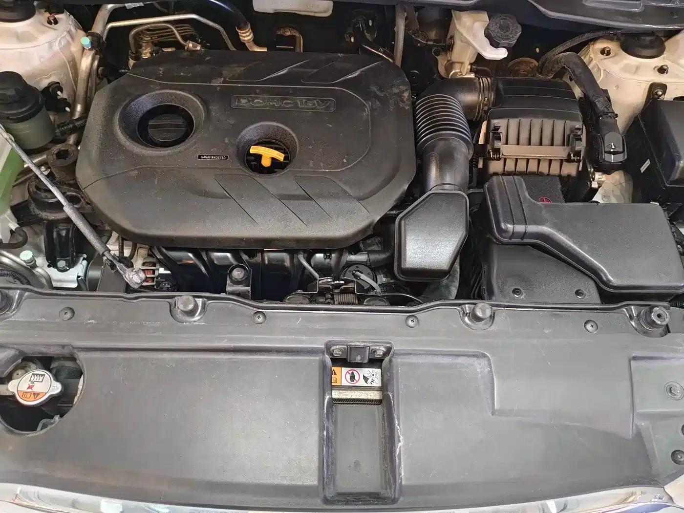 Beijing Hyundai ix35 2015 2.0L Automatic 2WD Smart Model (National IV Emission Standard) — миниатюра 20