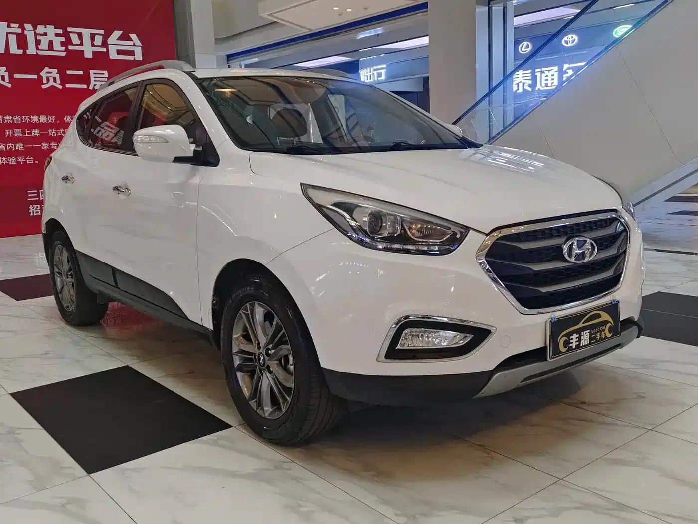 Beijing Hyundai ix35 2015 2.0L Automatic 2WD Smart Model (National IV Emission Standard) — миниатюра 3