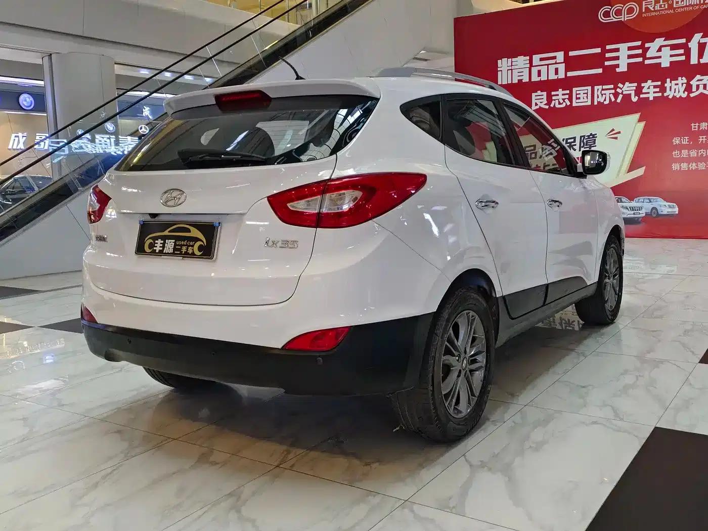 Beijing Hyundai ix35 2015 2.0L Automatic 2WD Smart Model (National IV Emission Standard) — миниатюра 21