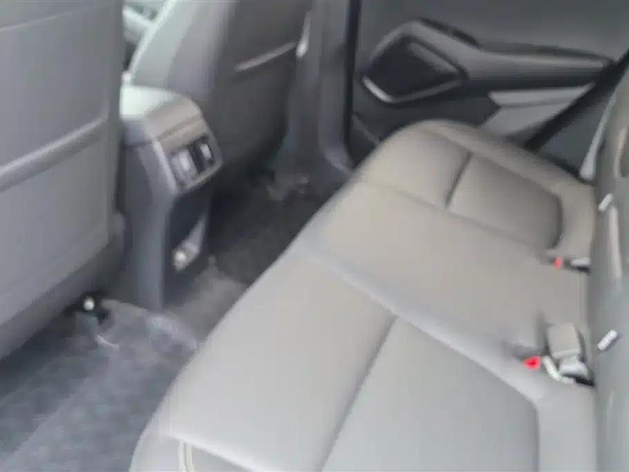 Beijing Hyundai ix35 2021 2.0L Automatic 2WD GLS Leading Edition — миниатюра 11