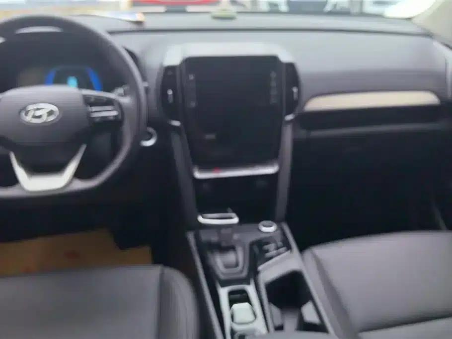 Beijing Hyundai ix35 2021 2.0L Automatic 2WD GLS Leading Edition — миниатюра 12