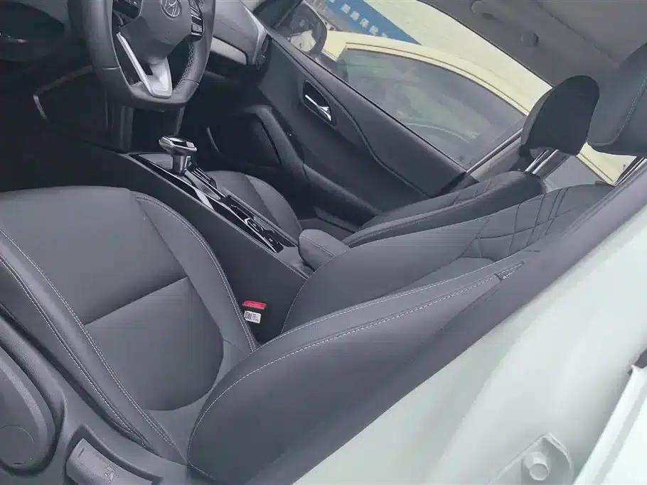Beijing Hyundai ix35 2021 2.0L Automatic 2WD GLS Leading Edition — миниатюра 9