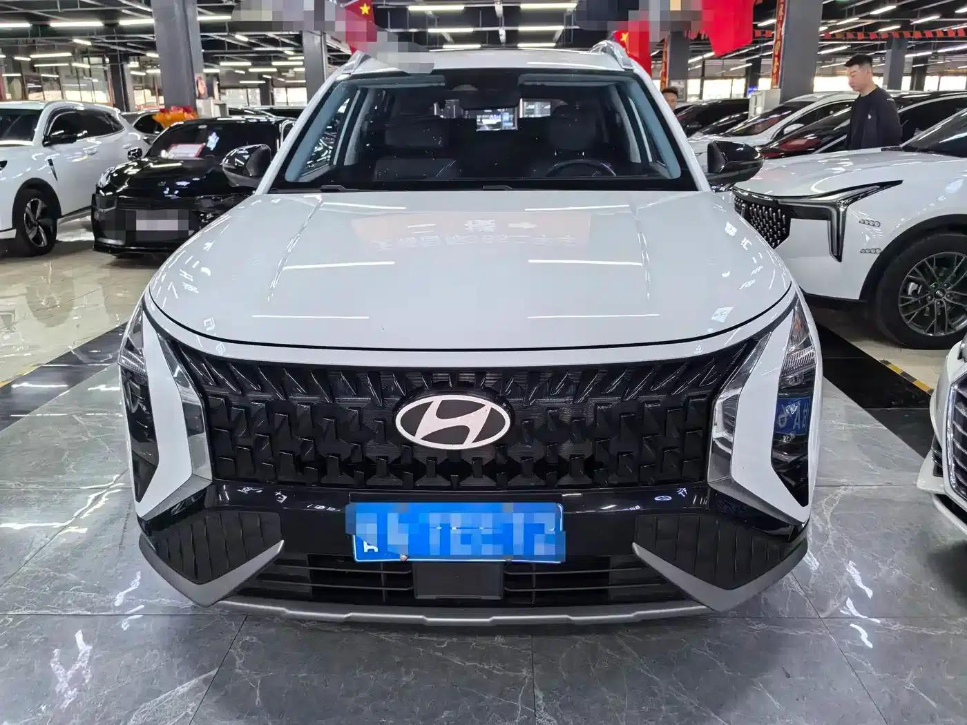 Beijing Hyundai ix35 2023 Model 2.0L Luxury Edition DLX — миниатюра 2