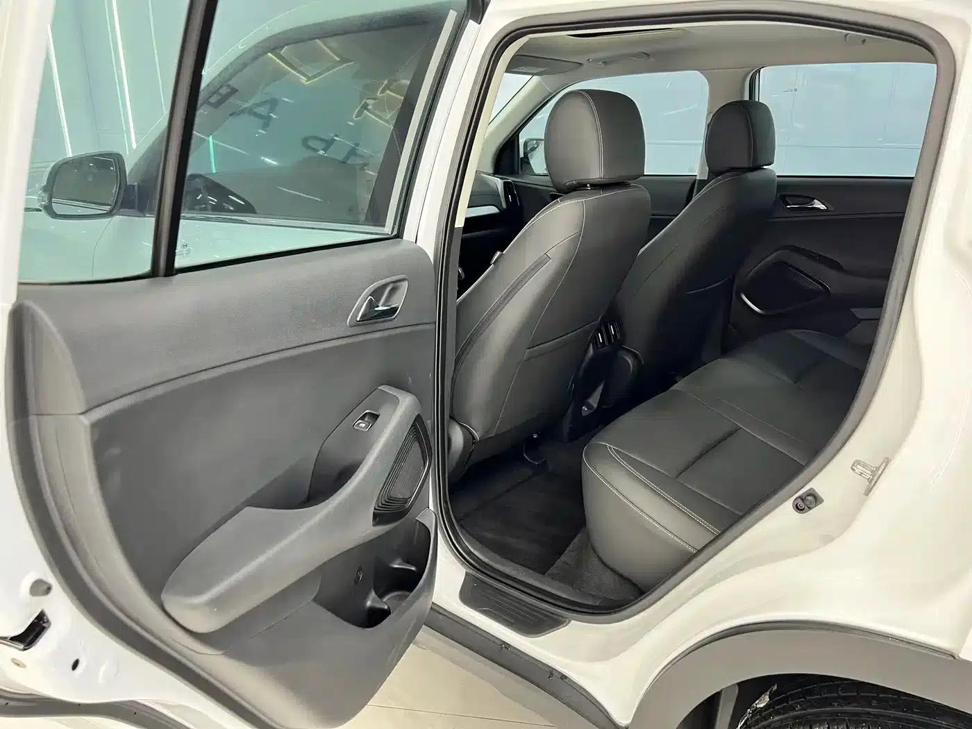 Beijing Hyundai ix35 2021 240TGDi DCT 2WD GLS Leading Edition — миниатюра 13