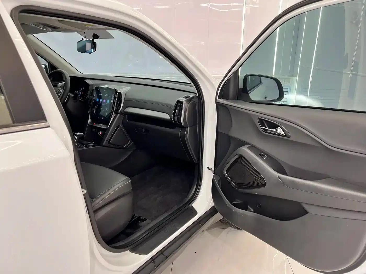 Beijing Hyundai ix35 2021 240TGDi DCT 2WD GLS Leading Edition — миниатюра 18